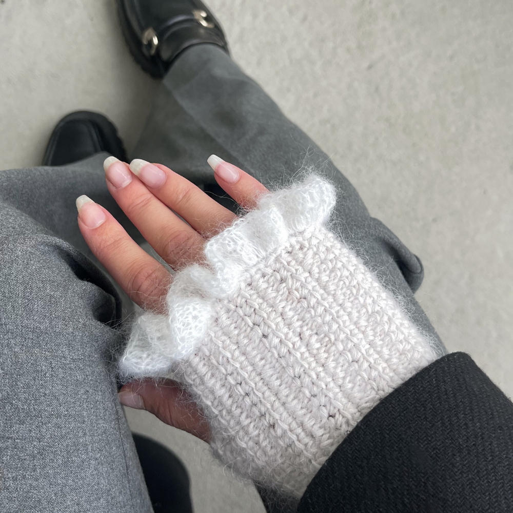 Ruffle Wrist Warmers