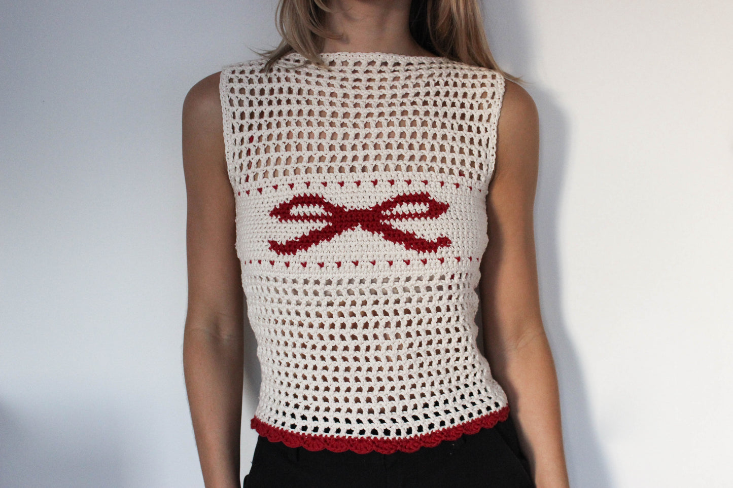 Easy Christmas Crochet Top Pattern – Made-to-Measure DIY Bow & Heart Design, Festive,Made-to-Measure, Statement crochet top, Crochet holiday aesthetic, Holiday crochet clothing, Beginner-friendly crochet pattern, Christmas crochet top