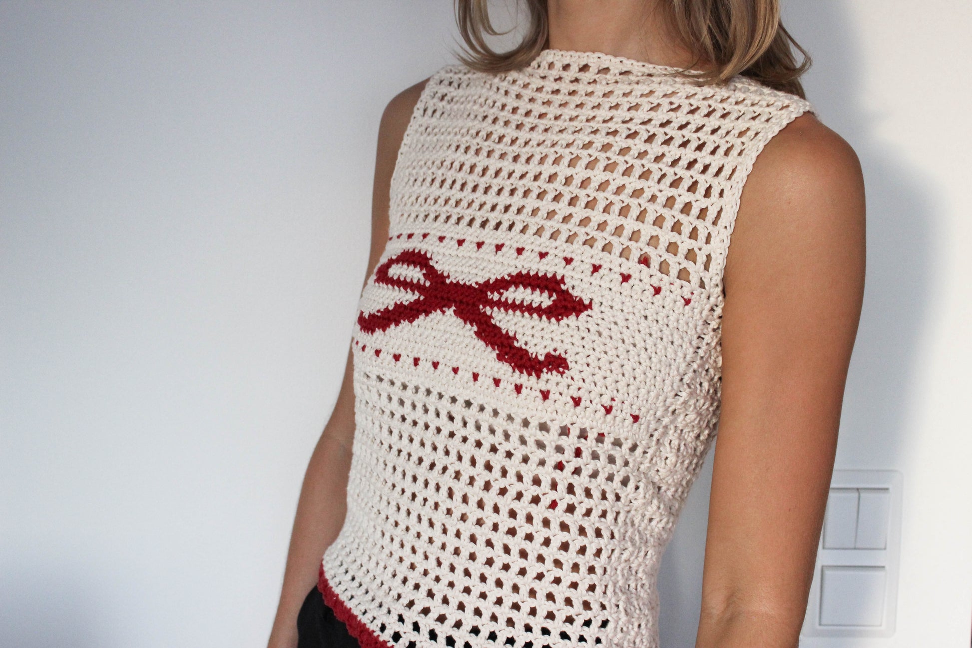 Easy Christmas Crochet Top Pattern – Made-to-Measure DIY Bow & Heart Design, Festive,Made-to-Measure, Statement crochet top, Crochet holiday aesthetic, Holiday crochet clothing, Beginner-friendly crochet pattern, Christmas crochet top